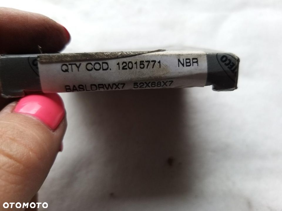 SIMMERING  Uszczelniacz wałka atakującego (52x68x7) MERCEDES MK; RVI C, KERAX, MANAGER, MAXTER - 2