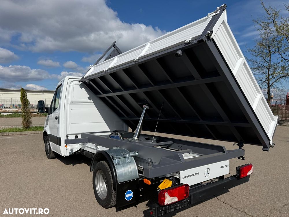 Mercedes-Benz Sprinter - 4