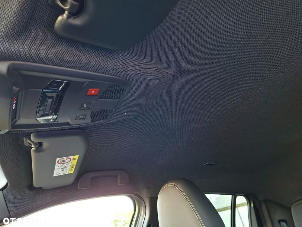 Jeep Avenger 1.2 T3 mHEV 85th Anniversary 4xe eDCT6 - 31