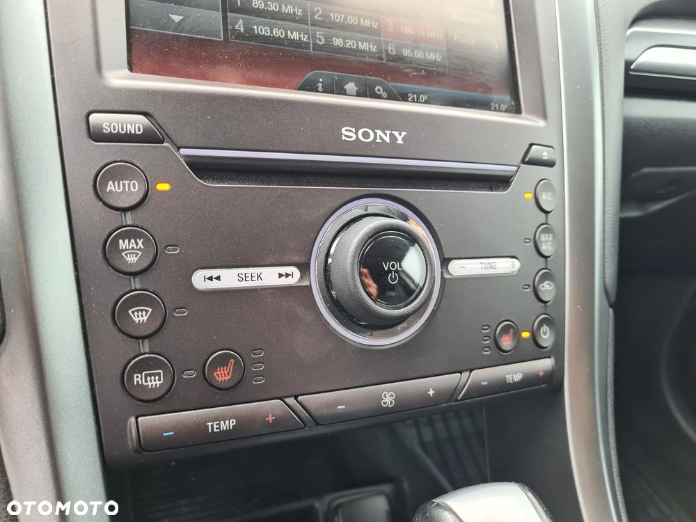 Ford Fusion - 29