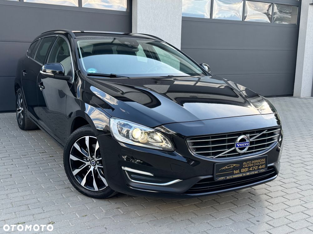 Volvo V60 D3 Geartronic Momentum Pro - 1