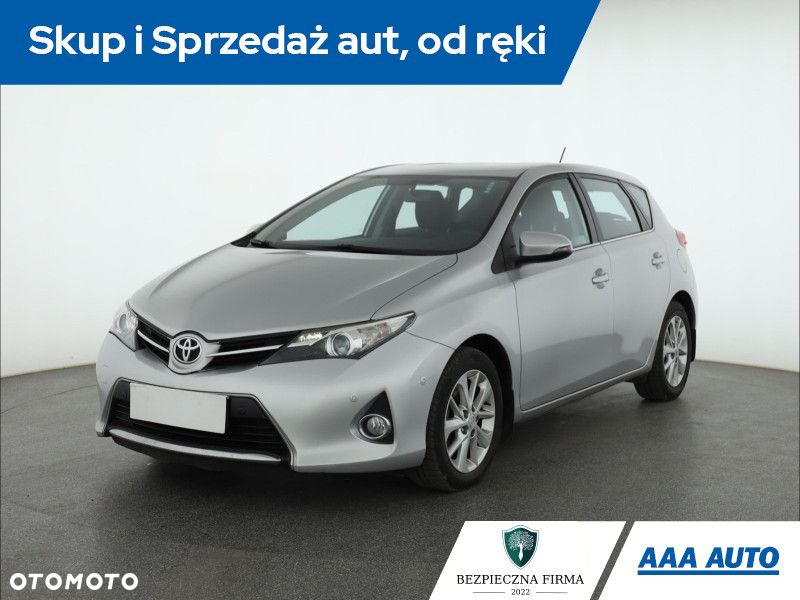 Toyota Auris - 2