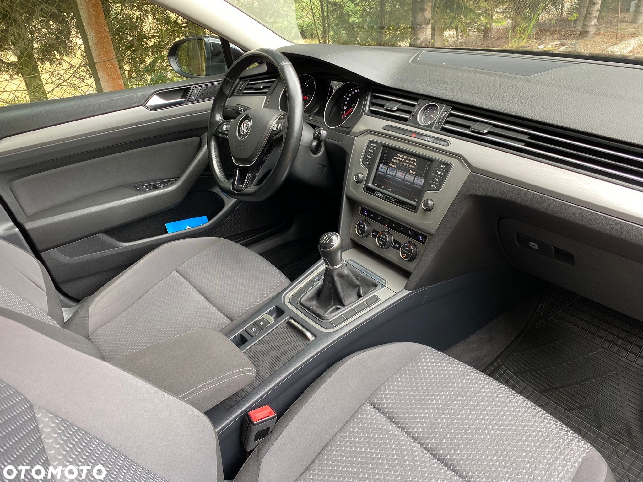 Volkswagen Passat 2.0 TDI BMT Comfortline - 10