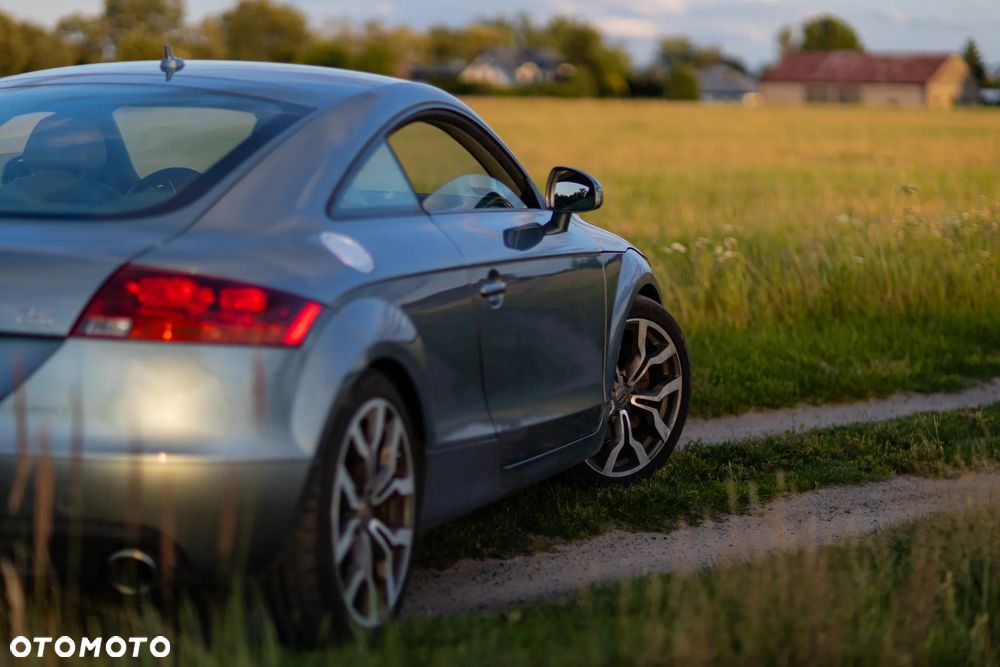 Audi TT Coupé 3.2 Quattro DSG - 36