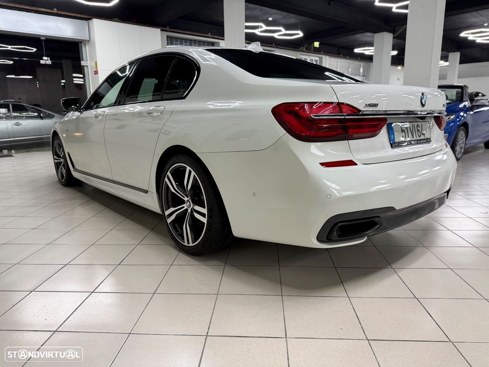 BMW 730 d xDrive Pack M - 7