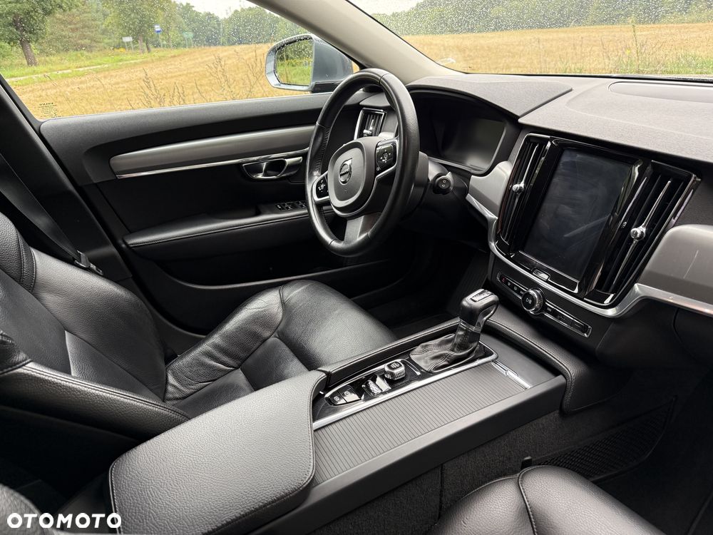 Volvo V90 D4 Geartronic Momentum Pro - 11