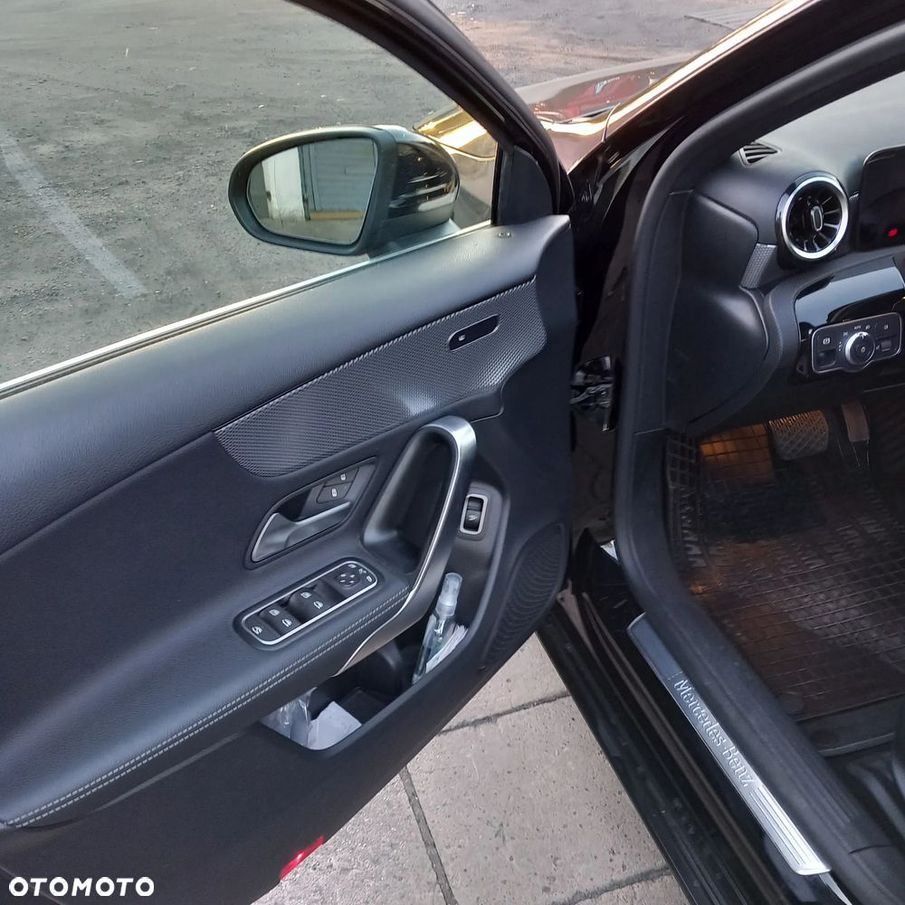 Mercedes-Benz Klasa A 180 Progressive 7G-DCT - 10