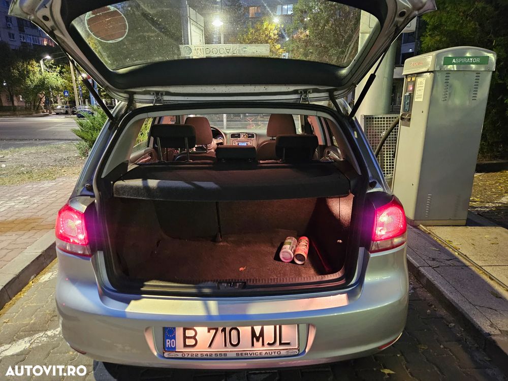 Volkswagen Golf - 12