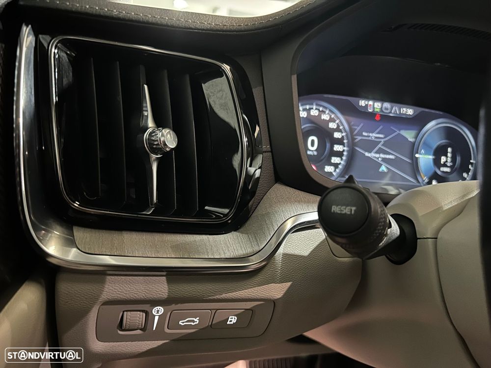 Volvo V60 2.0 T6 AWD TE Inscription Expression - 39