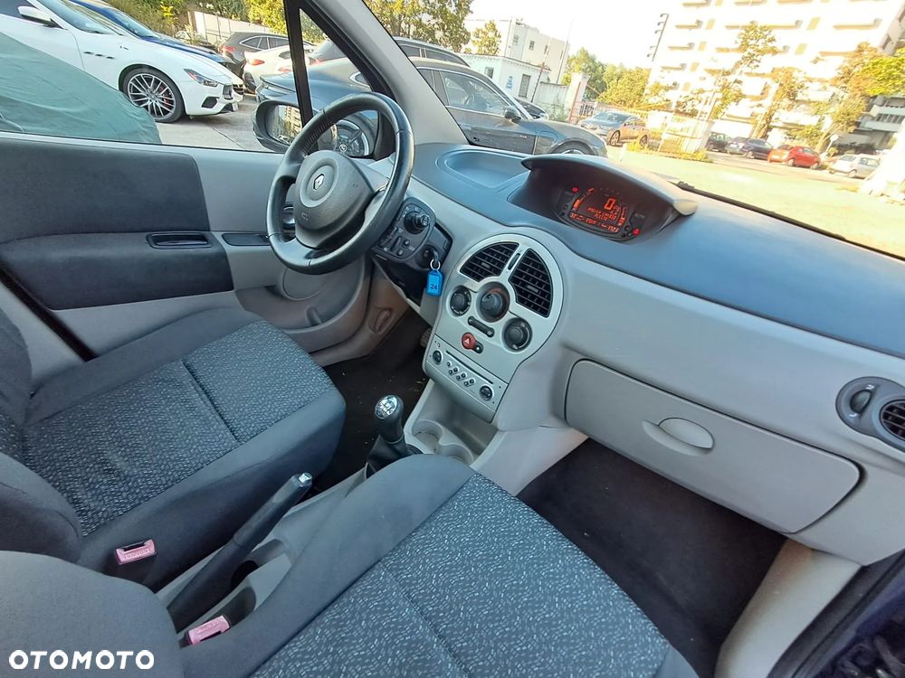 Renault Modus 1.6 16V Dynamique - 9