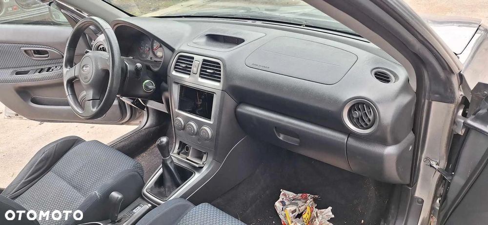 SUBARU IMPREZA II lift 45A kombi lampa lewy przód - 6