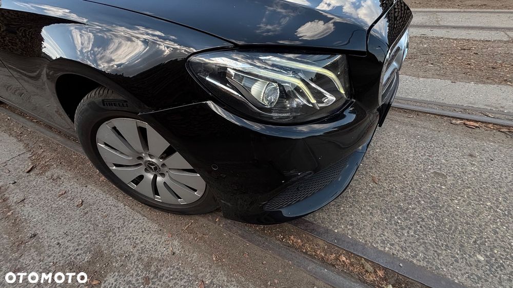 Mercedes-Benz Klasa E 200 d 9G-TRONIC - 9