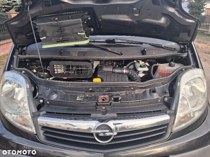 Opel Vivaro - 15
