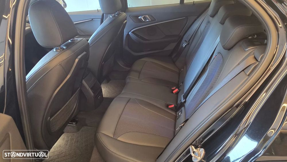 BMW 116 d Pack Desportivo M Auto - 45