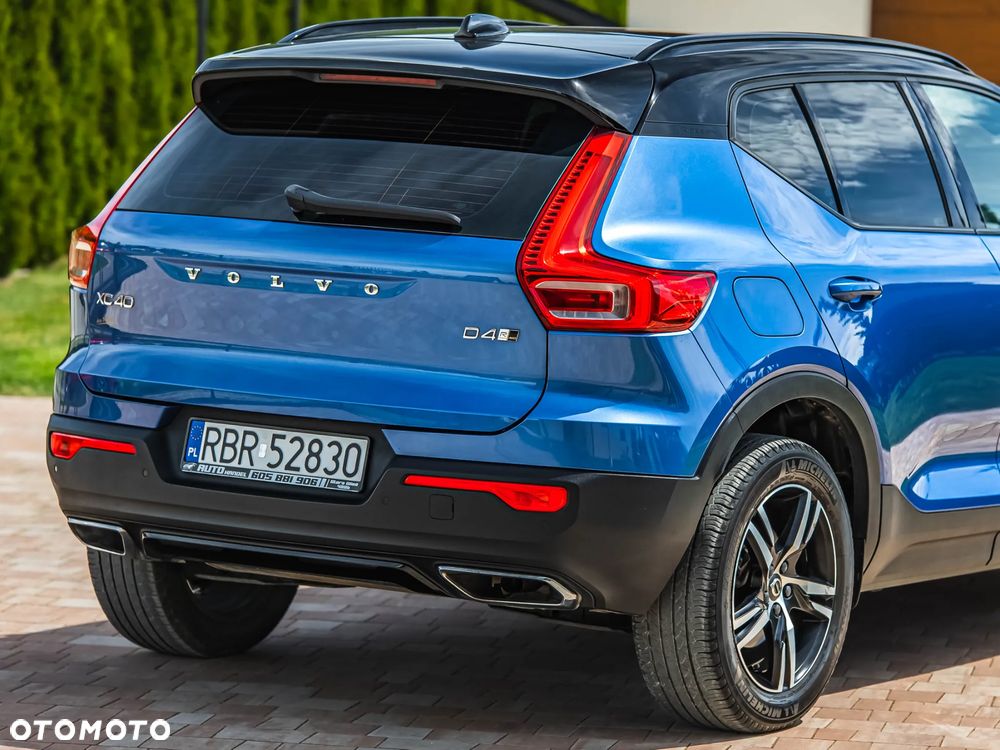 Volvo XC 40 D4 AWD R-Design - 37