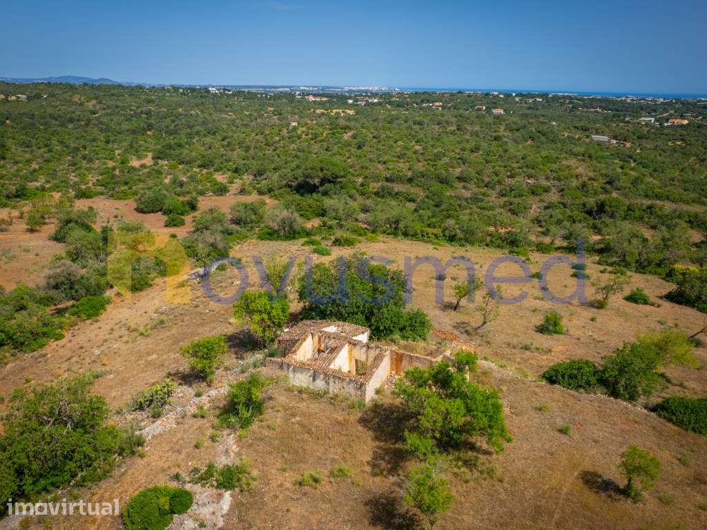 Prédio em ruinas para reconstrução, Fontainhas, Albufeira - Grande imagem: 3/30
