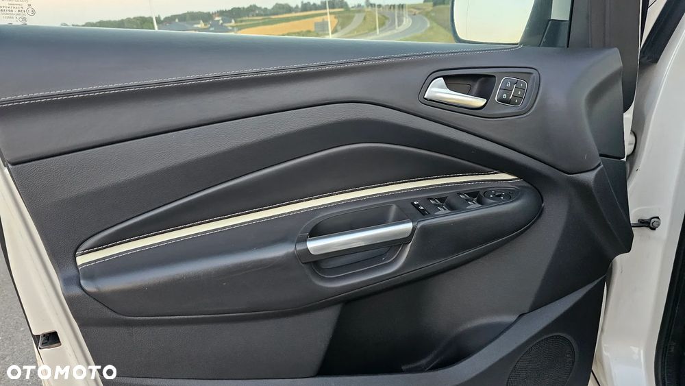 Ford Kuga 2.0 TDCi 4x4 Vignale - 20