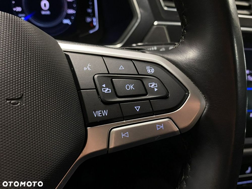 Volkswagen Tiguan 2.0 TSI 4Mot Elegance DSG - 25