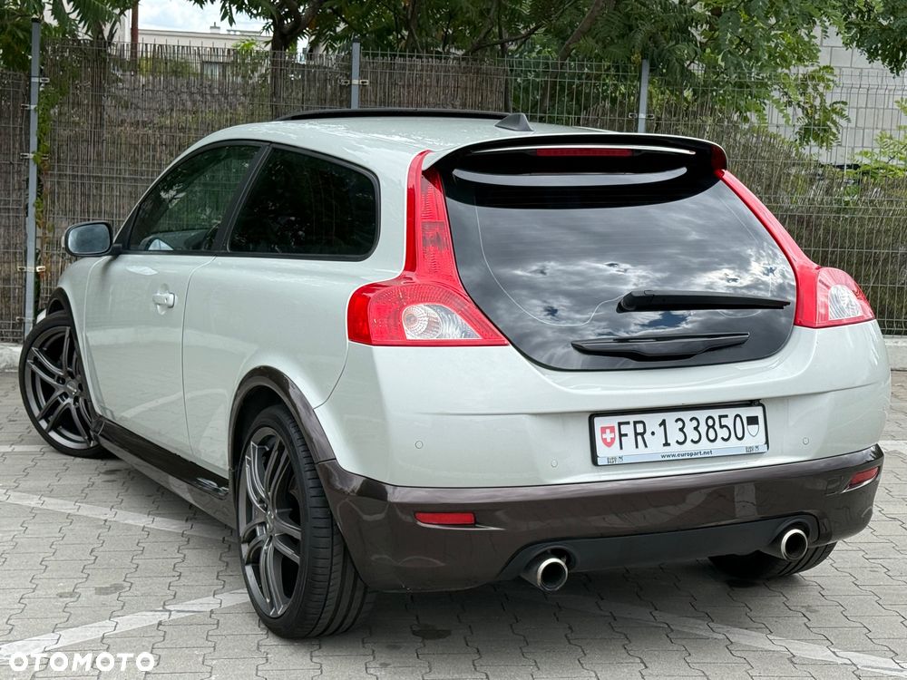 Volvo C30 T5 Momentum - 9