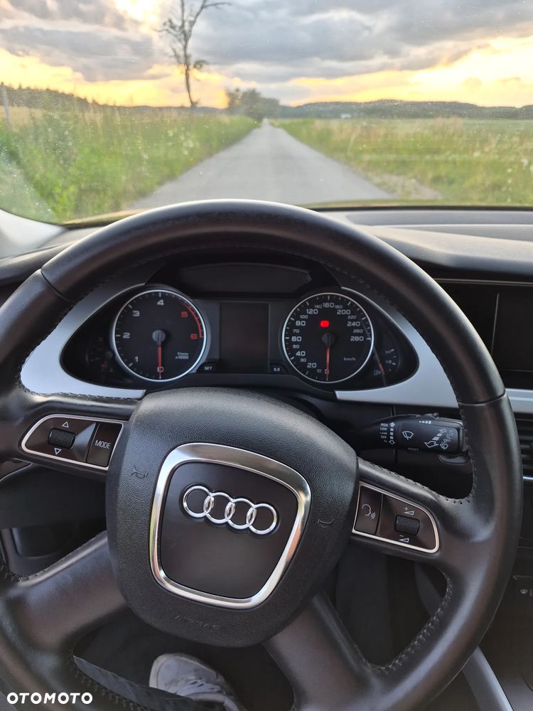 Audi A4 Avant - 22