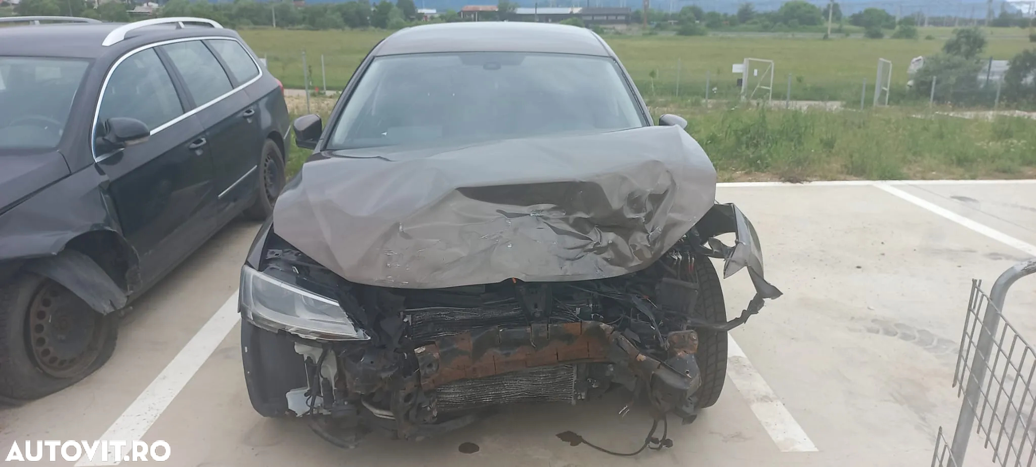 Dezmembram VW Jetta 1.6 TDI CAYC - 2