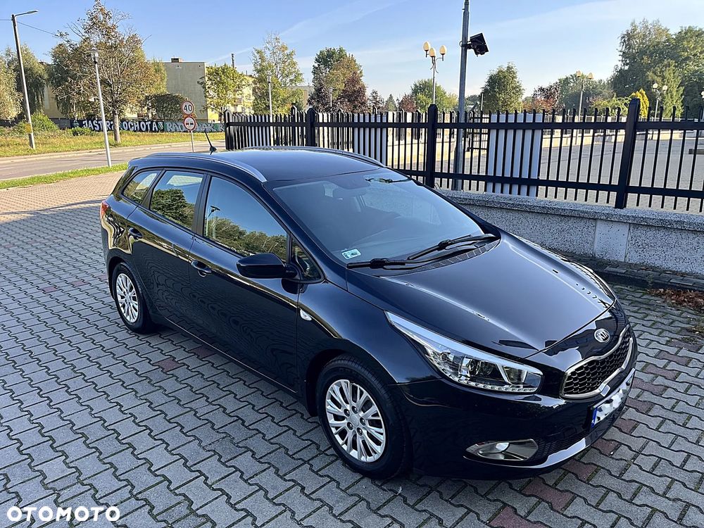 Kia Ceed Cee'd 1.6 GDI M - 1