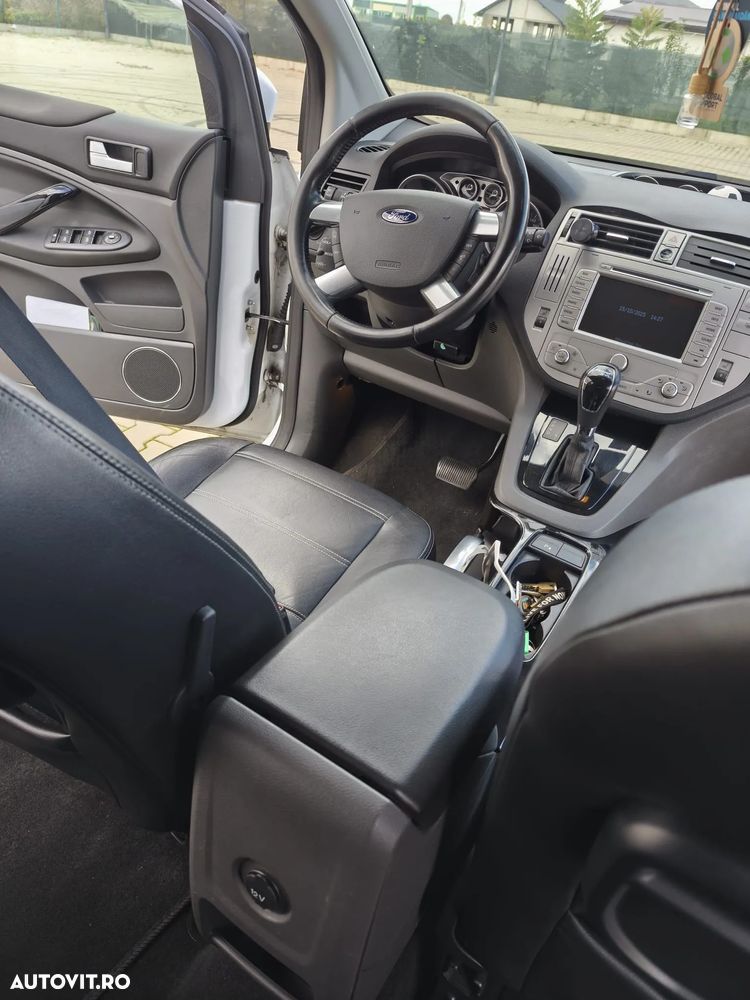 Ford Kuga 2.0 TDCi 4WD Powershift Titanium - 10