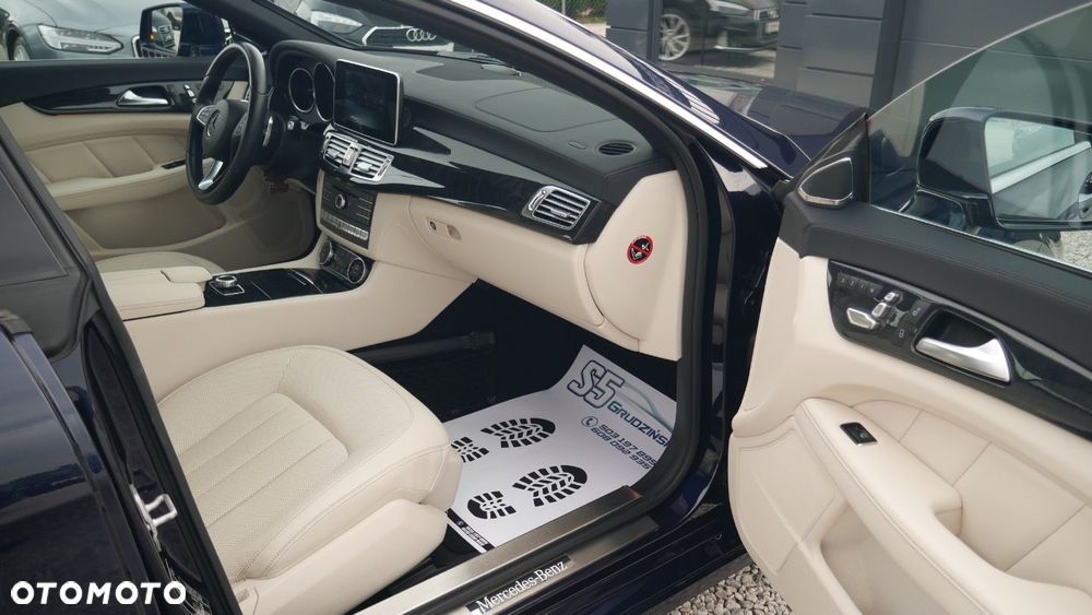 Mercedes-Benz CLS - 18