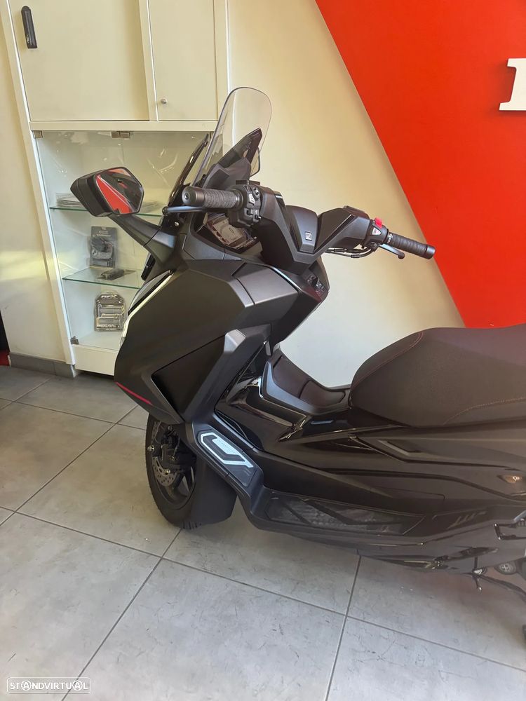 Honda Forza Especial Edition - 6