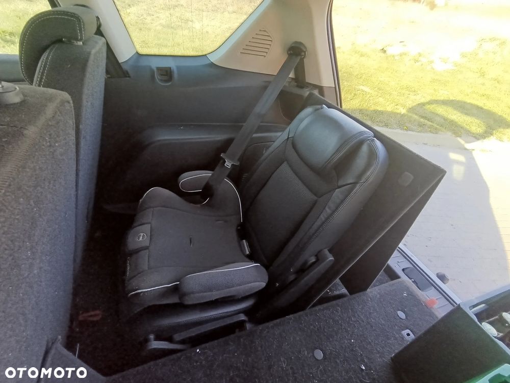 Ford S-Max 2.0 TDCi Trend - 25