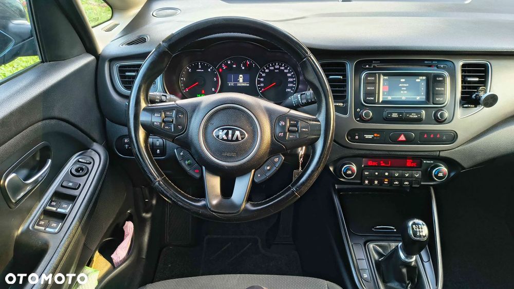 Kia Carens 1.7 CRDi L - 6
