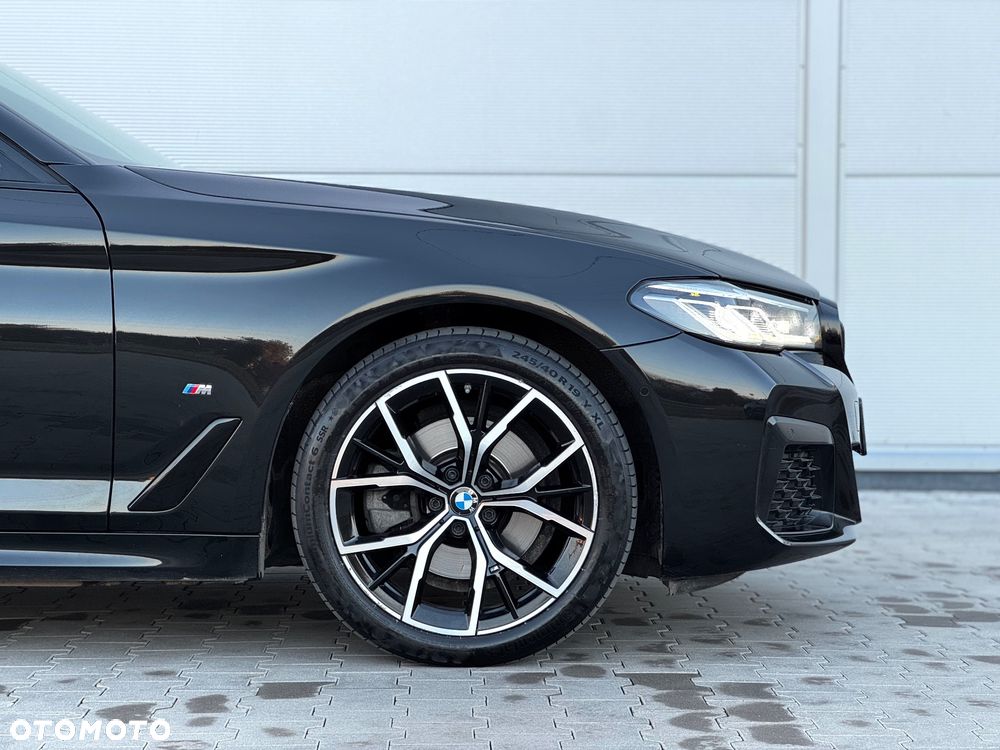 BMW Seria 5 520d xDrive M Sport sport - 37