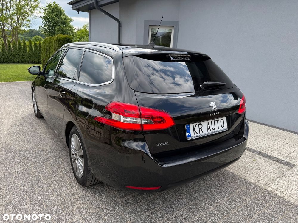 Peugeot 308 1.2 PureTech GPF Allure S&S - 3