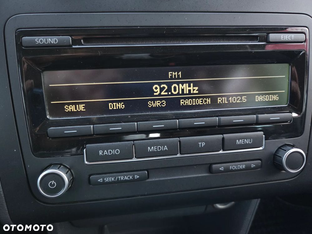 Volkswagen Touran 1.6 TDI DPF BlueMotion Technology Comfortline - 26