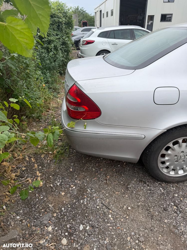 Mercedes-Benz E 200 KOMPRESSOR Automatik Elegance - 16