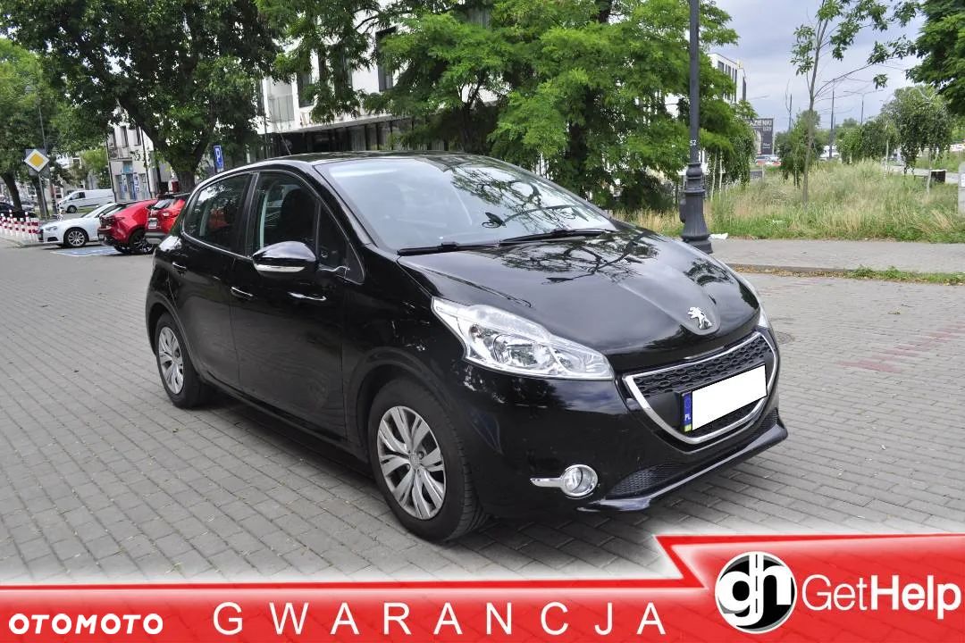 Peugeot 208 - 1