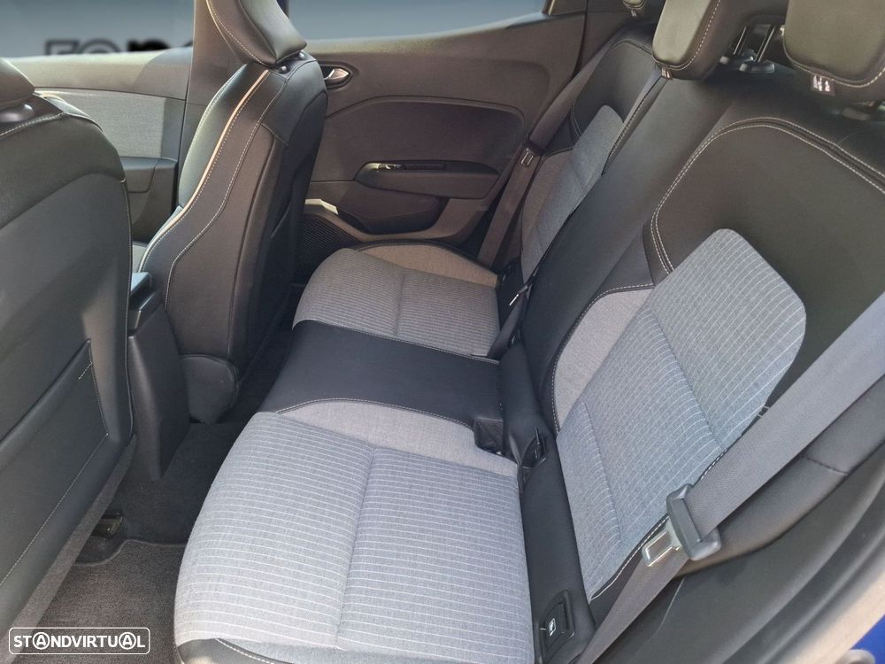Renault Clio 1.0 TCe Techno — fotografia 14