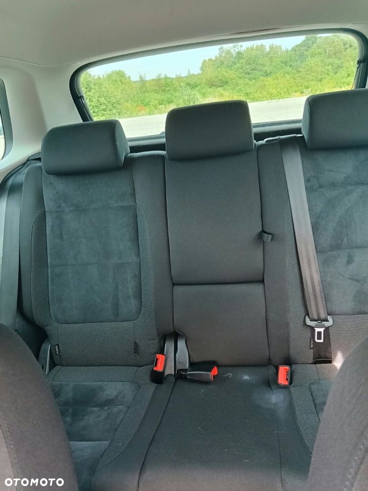 Volkswagen Tiguan - 8