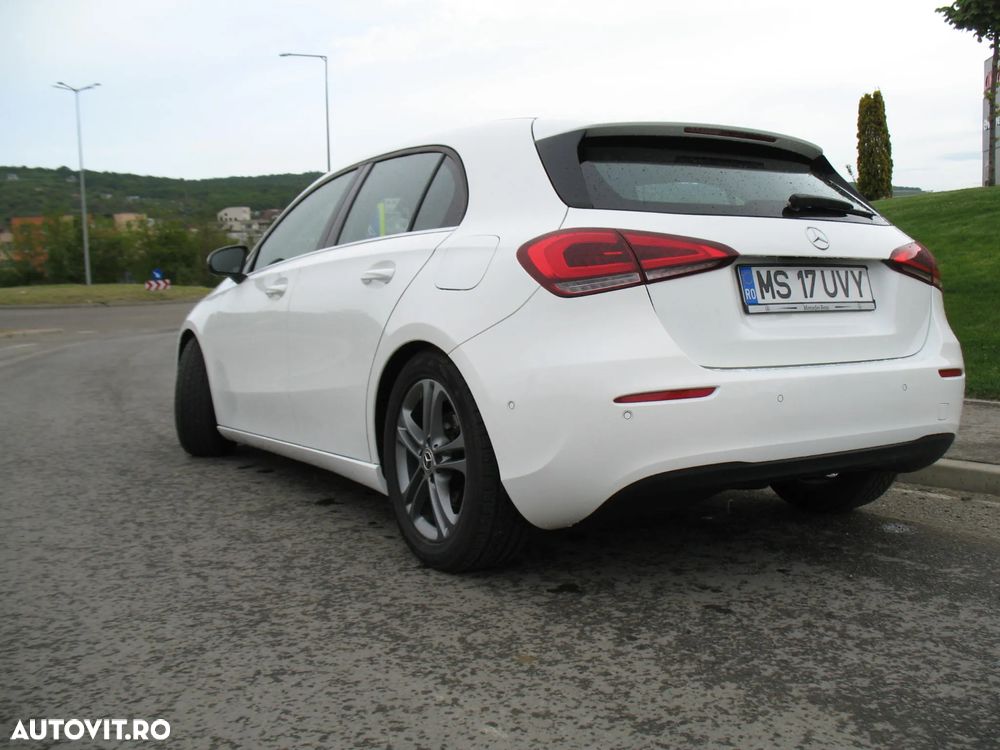 Mercedes-Benz A 180 d 7G-DCT - 2