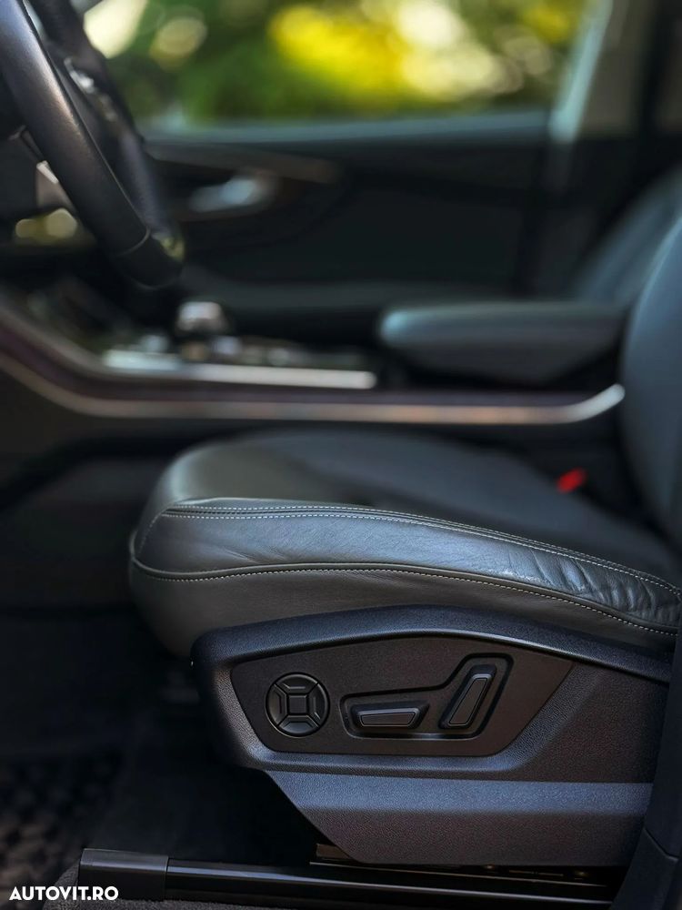 Audi Q8 55 TFSI quattro Tiptronic MHEV - 13
