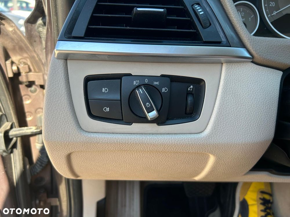 BMW Seria 3 - 32
