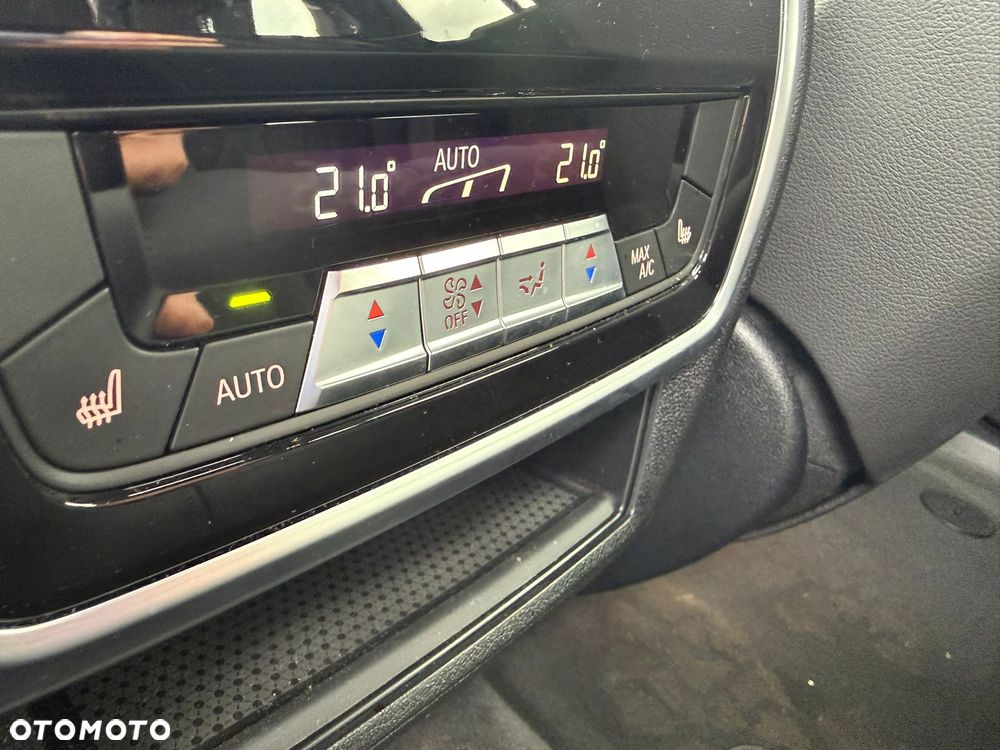 BMW X5 xDrive30d - 27