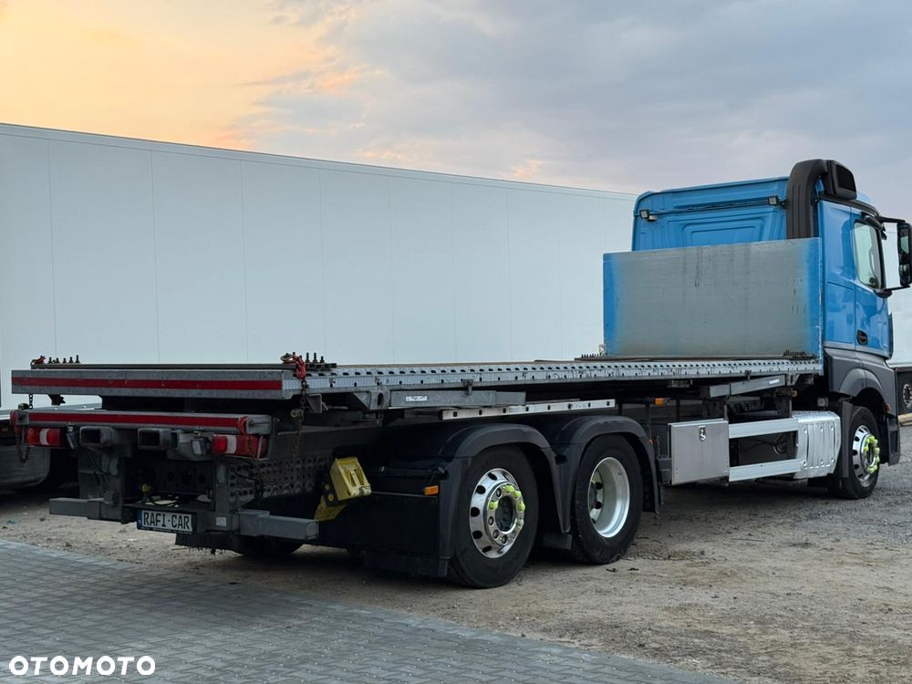 Mercedes-Benz Actros - 4