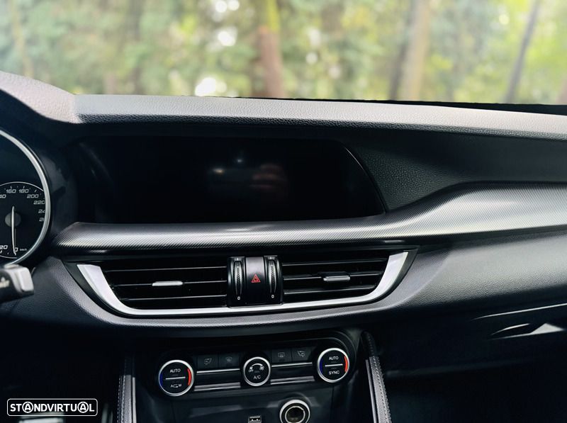 Alfa Romeo Stelvio 2.2 Diesel 16V AT8-Q4 Super - 22