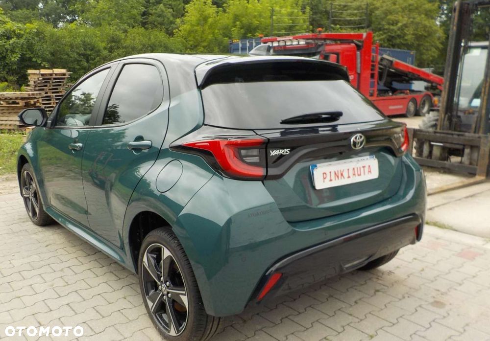 Toyota Yaris - 10