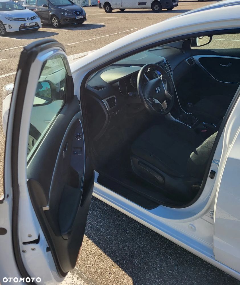 Hyundai i30 1.6 CRDi BlueDrive Classic - 11