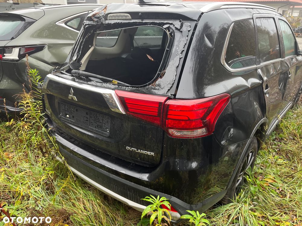 Mitsubishi Outlander 2.0 2WD Spirit - 3