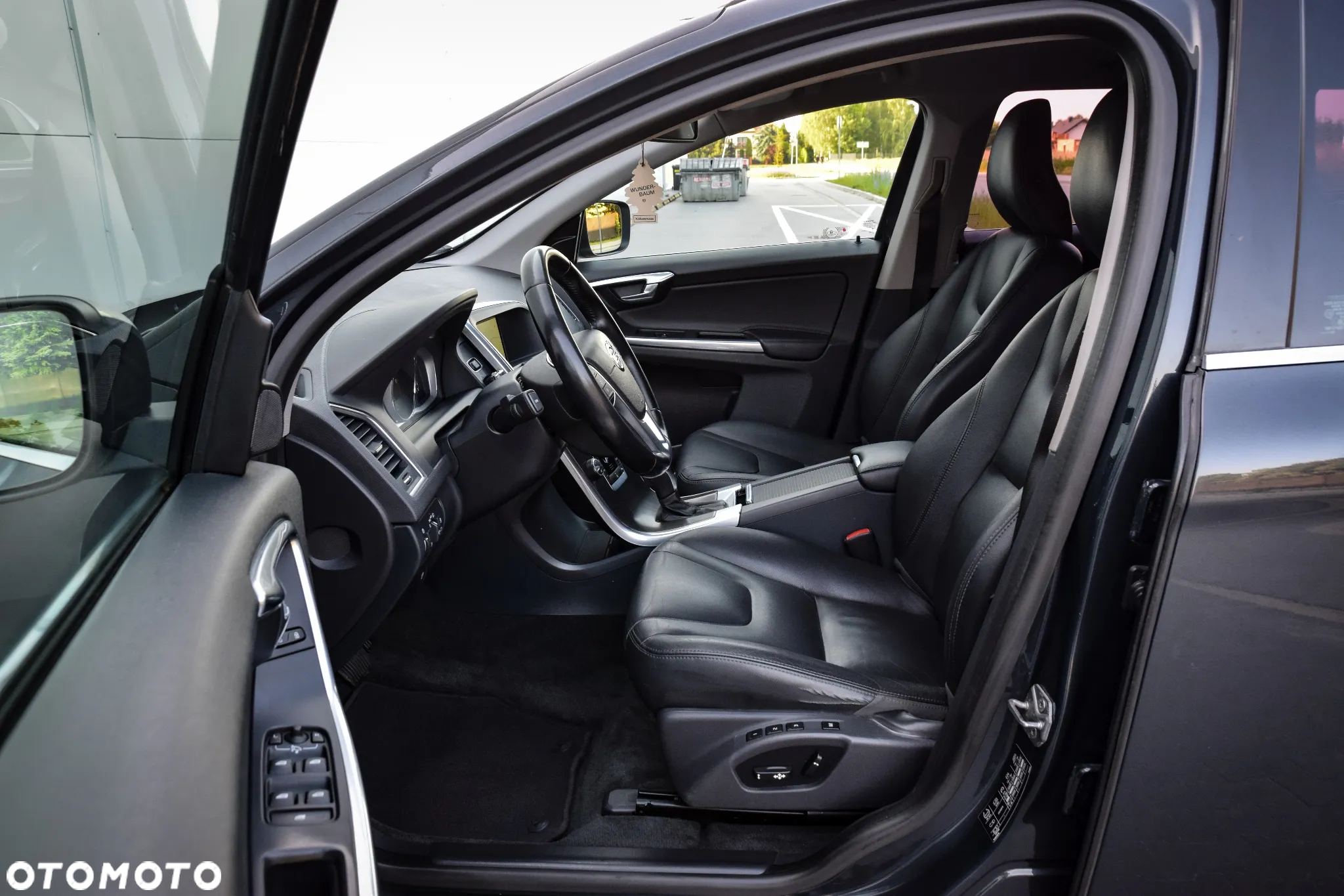Volvo XC 60 D4 Geartronic Summum - 18