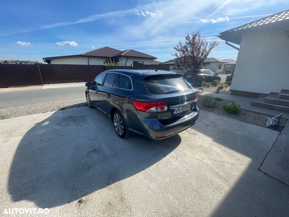 Toyota Avensis 2.2 D-CAT Elegance - 11