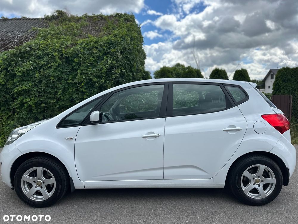 Kia Venga - 17